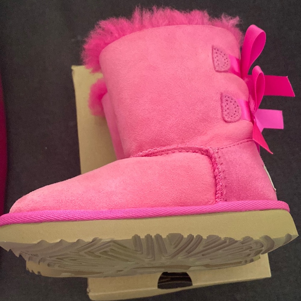 Ugg toddler girl boots size 8 brand new never been worn